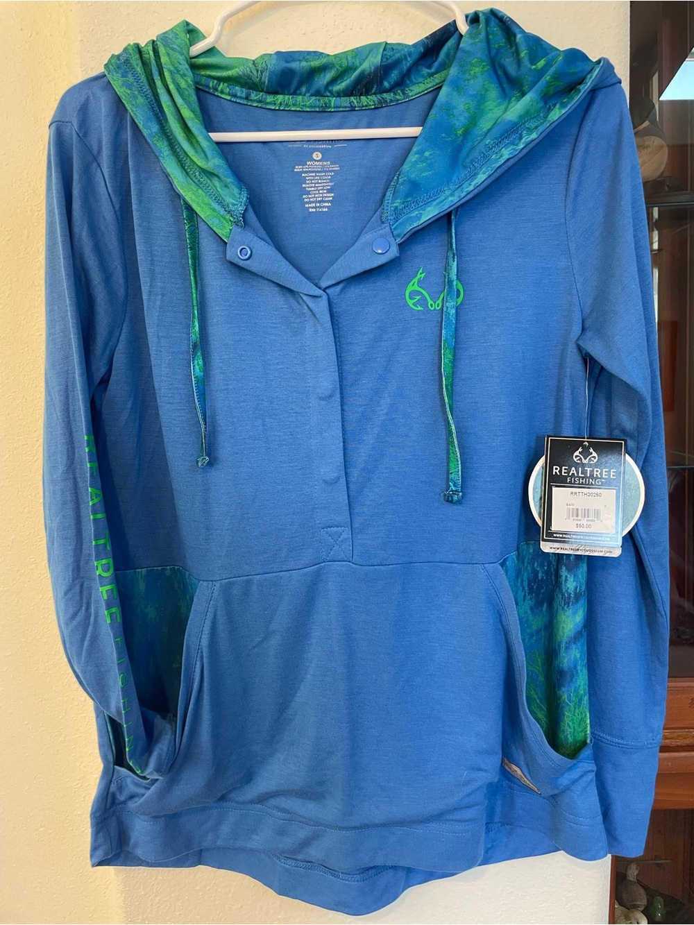 Realtree Women's Blue & Green Hooded Pullover